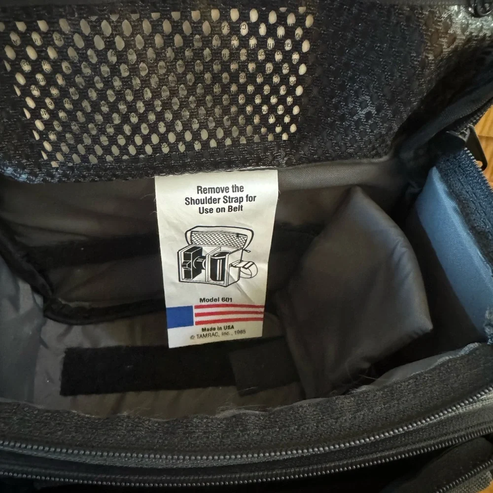 🔆VINTAGE 📸 BUNDLE: Tamrac Camera Bag, Nikon Speedlight SB-28DX, & Camera Strap